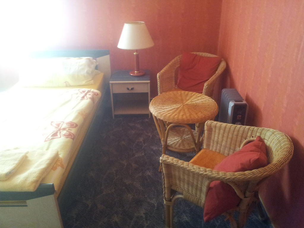 Biggis Waldpension Michendorf Extérieur photo