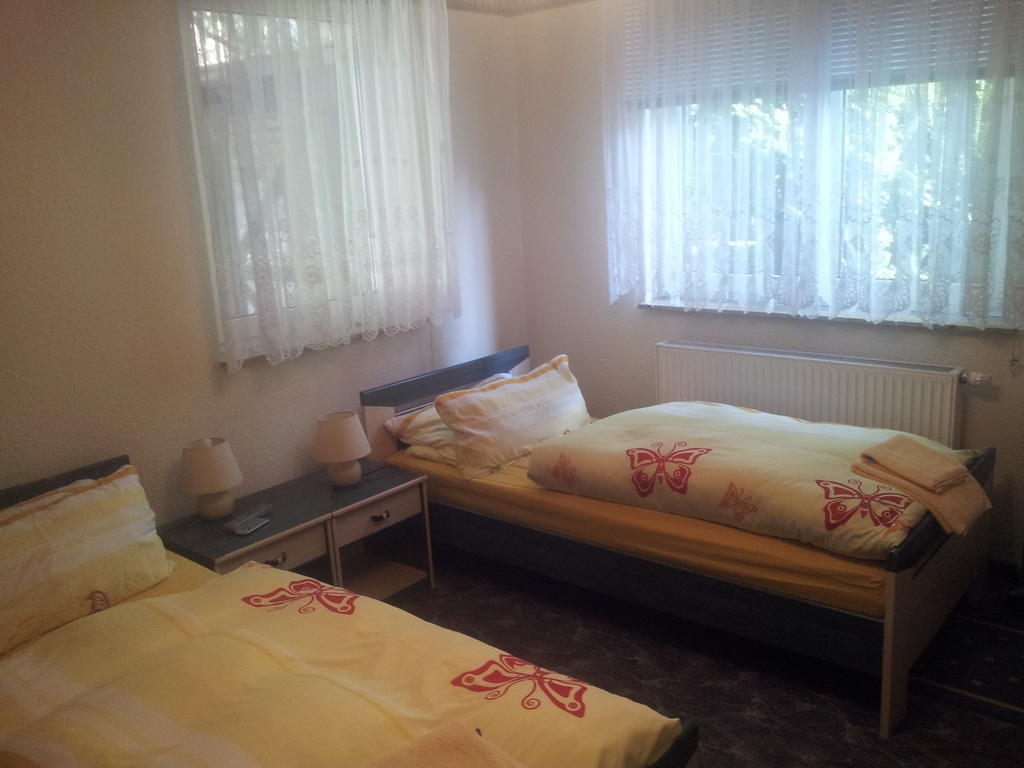 Biggis Waldpension Michendorf Extérieur photo