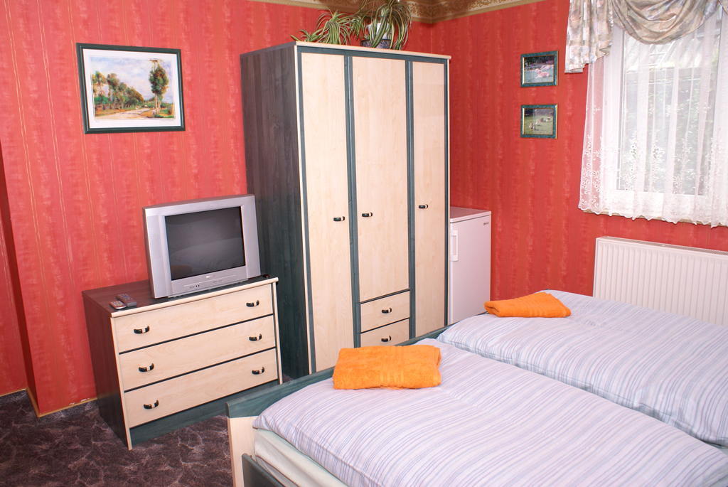 Biggis Waldpension Michendorf Chambre photo